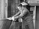 arsenicandoldlace.jpg (5123 bytes)